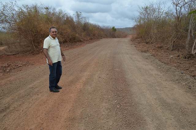 Prefeitura de Buriti dos Lopes constrói e recupera estradas na zona rural - Imagem 3