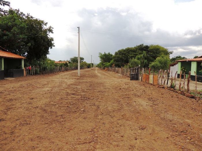 Prefeitura conclui estrada do assentamento Salobro - Imagem 10