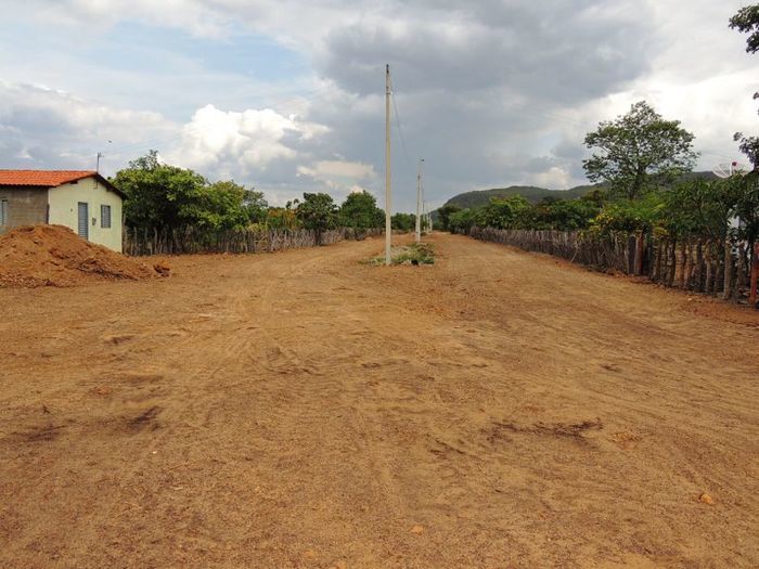 Prefeitura conclui estrada do assentamento Salobro - Imagem 5