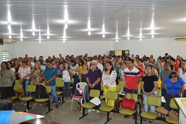 Bernildo Val participa da abertura do ano letivo e pede empenho para elevar Ideb das escolas - Imagem 2