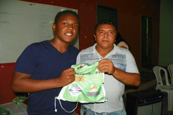 Assistência Social de Amarante entrega kit aos adolescentes do serviço de convivência e fortalecimento de vínculos - Imagem 28