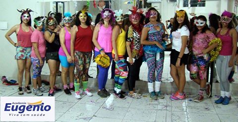 CLIMA DE CARNAVAL: Academia Eugênio realiza Noite das Máscaras  - Imagem 2