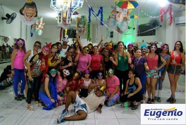 CLIMA DE CARNAVAL: Academia Eugênio realiza Noite das Máscaras  - Imagem 4