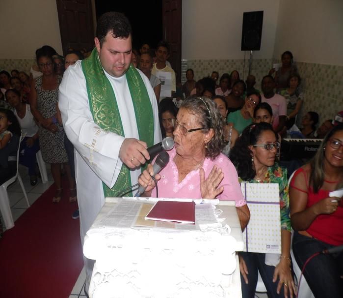 Pe. Miguel Junior toma posse como novo padre de Elesbão Veloso  - Imagem 33