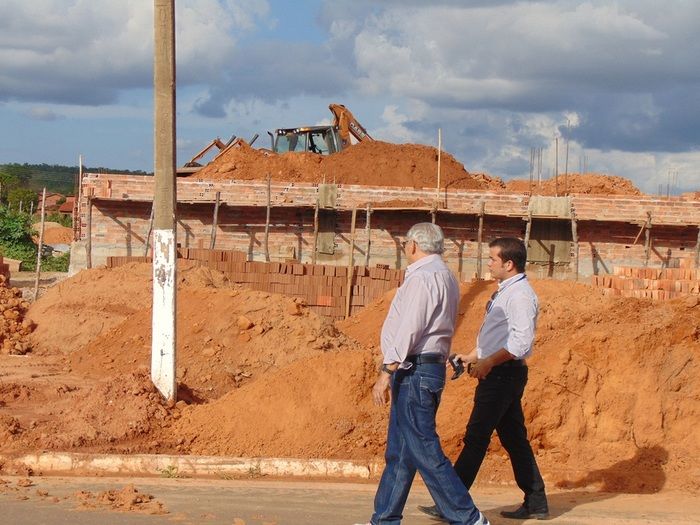 Prefeito visita obras com equipe da MN e anuncia mais de vinte inaugurações para este primeiro semestre - Imagem 5