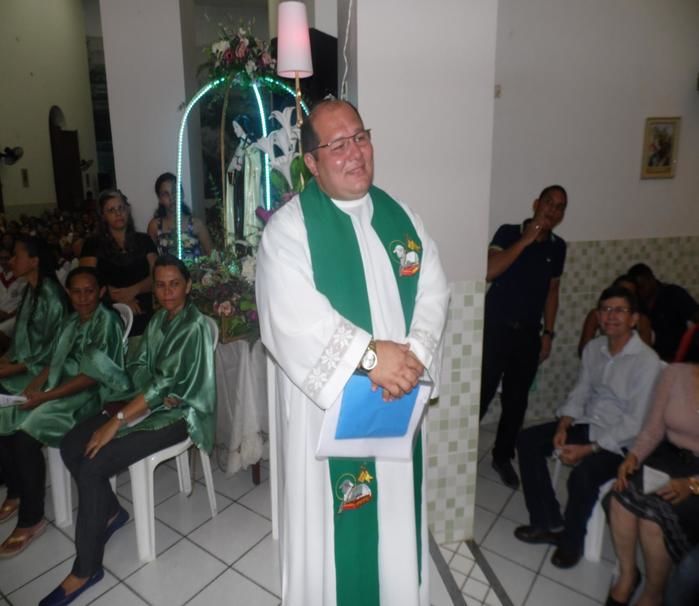 Pe. Miguel Junior toma posse como novo padre de Elesbão Veloso  - Imagem 34