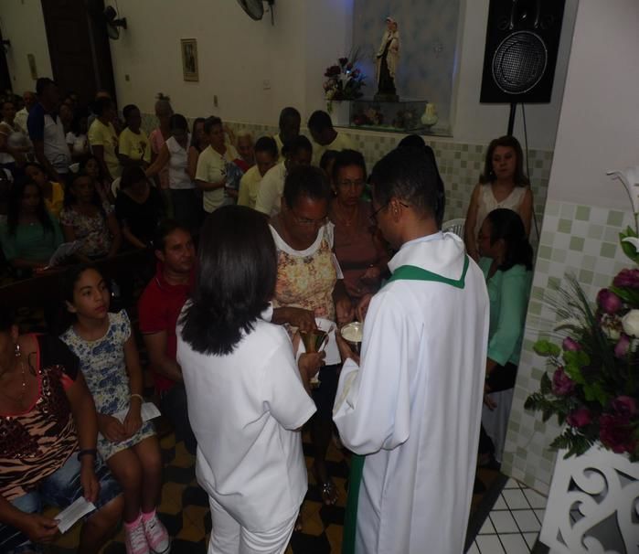 Pe. Miguel Junior toma posse como novo padre de Elesbão Veloso  - Imagem 30