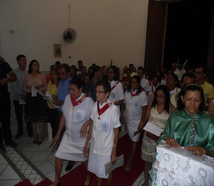 Pe. Miguel Junior toma posse como novo padre de Elesbão Veloso  - Imagem 1