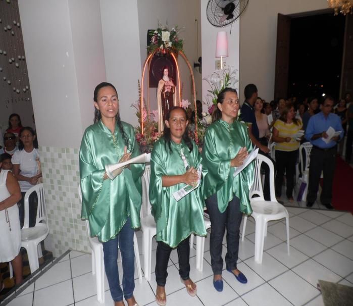 Pe. Miguel Junior toma posse como novo padre de Elesbão Veloso  - Imagem 4