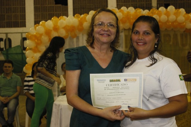 Alunos de Miguel Alves recebem certificados do Pronatec - Imagem 19