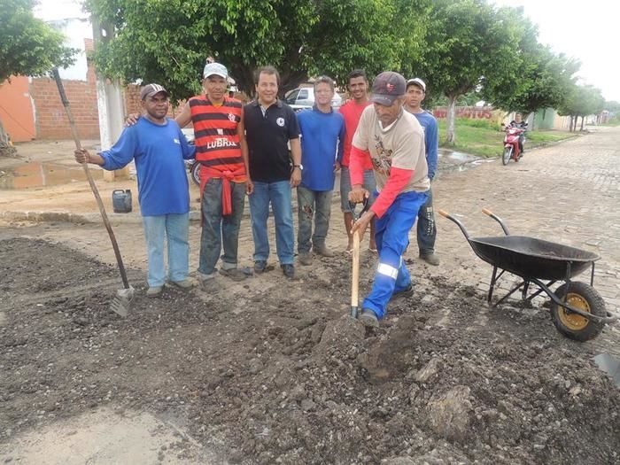 Prefeitura de Água Branca está realizando reparo nas principais vias da cidade - Imagem 3