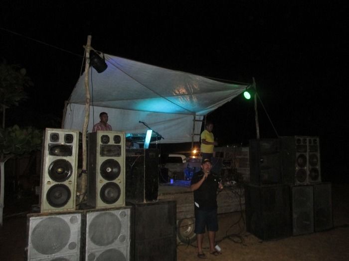 Prefeito Walter Alencar participa da primeira Noite de Festejos e sorteia cinco grade de cerveja em cada Barraca no Residencial Novo Horizonte  - Imagem 11