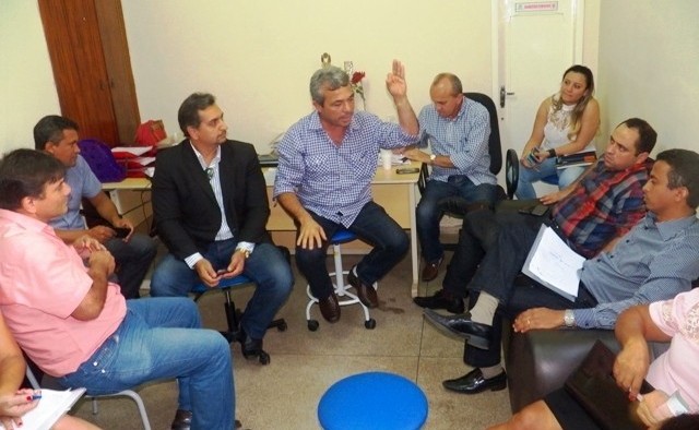 Prefeitura de Barras devolve de fato o Hospital Regional para o Estado - Imagem 2