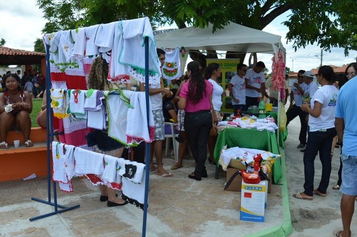 Nota aniversário da cidade II -  Momento das apresentações artísticas na Praça - Imagem 10