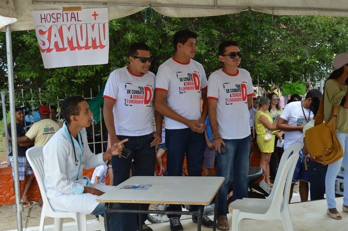 Nota aniversário da cidade II -  Momento das apresentações artísticas na Praça - Imagem 31