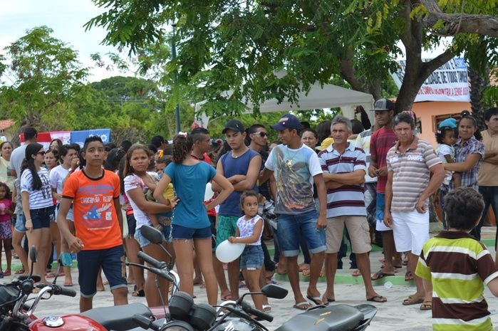 Nota aniversário da cidade II -  Momento das apresentações artísticas na Praça - Imagem 1