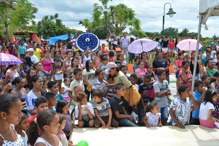 Nota aniversário da cidade II -  Momento das apresentações artísticas na Praça - Imagem 41