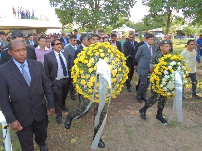 Prefeita Neuma Café é homenageada com medalha durante comemoração dos 192 anos da Batalha do Jenipapo - Imagem 4