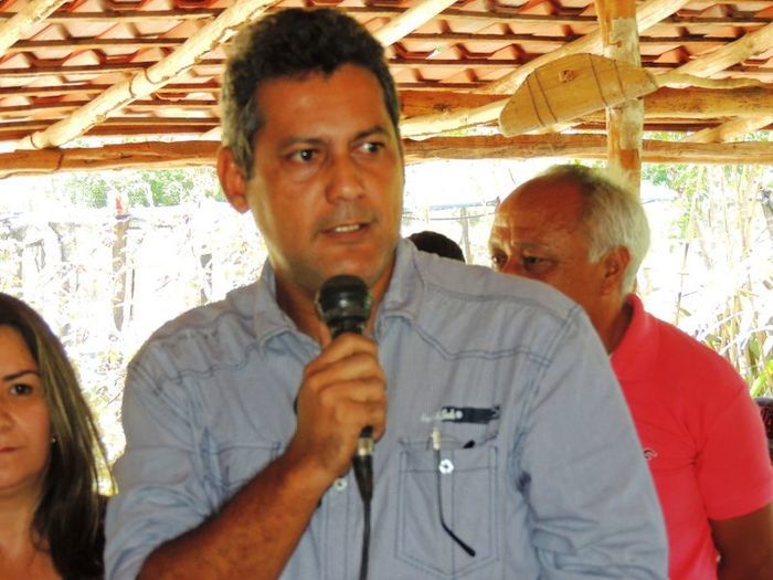 Inauguração na Zona Rural teve a participação do povo, parceiros, secretários, asessores e até vereador de oposição - Imagem 13