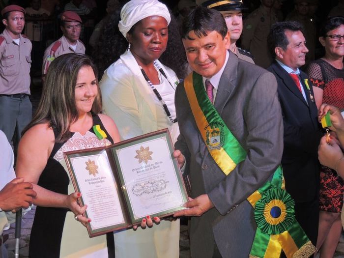 Prefeita Neuma Café é homenageada com medalha durante comemoração dos 192 anos da Batalha do Jenipapo - Imagem 59