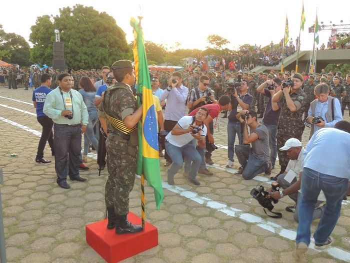Prefeita Neuma Café é homenageada com medalha durante comemoração dos 192 anos da Batalha do Jenipapo - Imagem 35