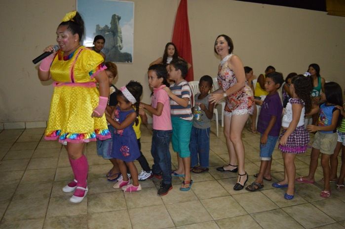 Prefeitura realizou show infantil  com a animadora com a Pitchuquinha e Pitchucão - Imagem 32