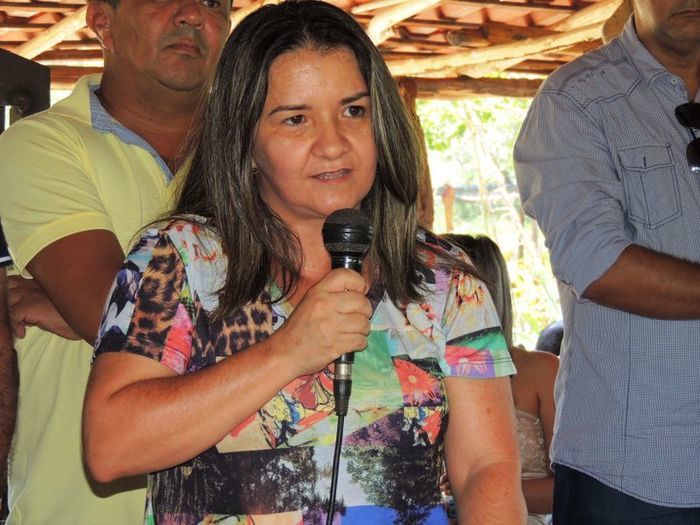 Inauguração na Zona Rural teve a participação do povo, parceiros, secretários, asessores e até vereador de oposição - Imagem 29