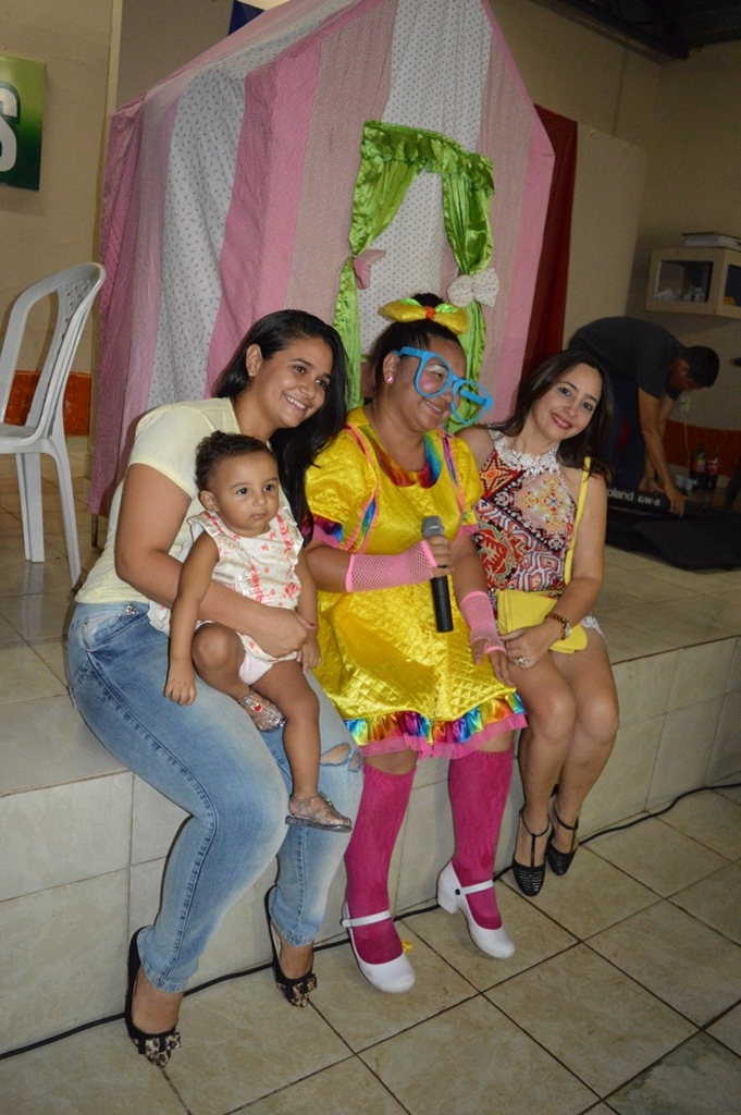 Prefeitura realizou show infantil  com a animadora com a Pitchuquinha e Pitchucão - Imagem 44