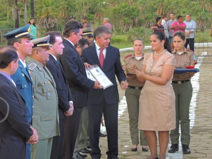 Prefeita Neuma Café é homenageada com medalha durante comemoração dos 192 anos da Batalha do Jenipapo - Imagem 47