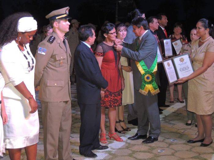 Prefeita Neuma Café é homenageada com medalha durante comemoração dos 192 anos da Batalha do Jenipapo - Imagem 55