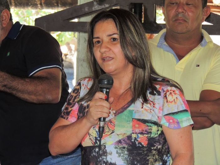 Inauguração na Zona Rural teve a participação do povo, parceiros, secretários, asessores e até vereador de oposição - Imagem 27