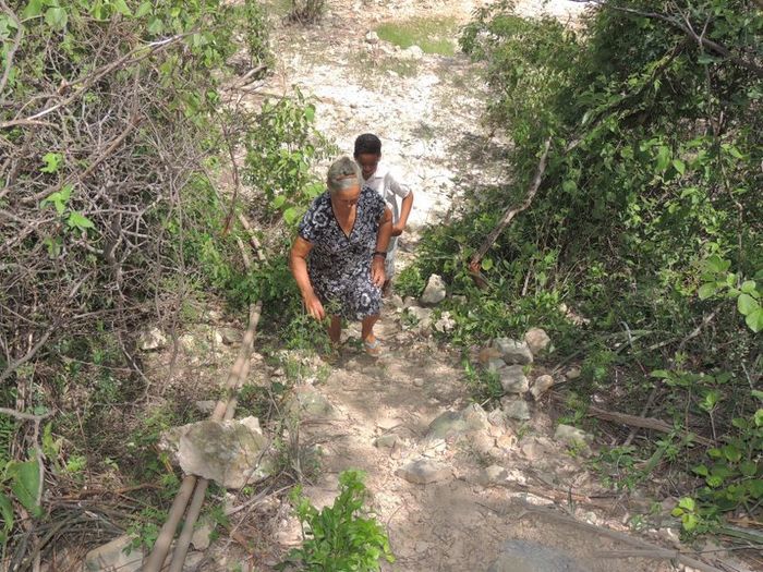 Prefeita Neuma Café entrega as comunidades Pilões e Porteiras II sistema de abastecimento de água - Imagem 46