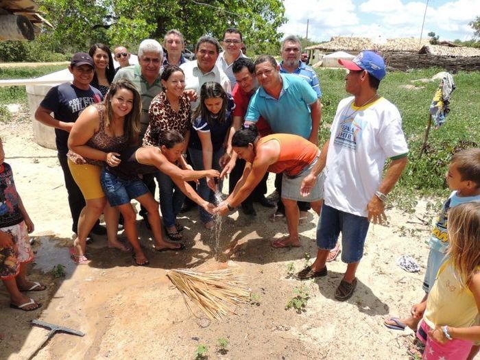 Prefeita Neuma Café entrega as comunidades Pilões e Porteiras II sistema de abastecimento de água - Imagem 34