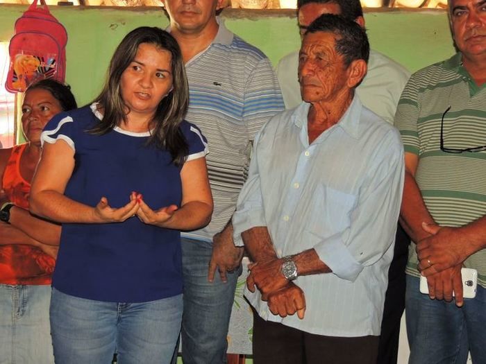 Prefeita Neuma Café entrega as comunidades Pilões e Porteiras II sistema de abastecimento de água - Imagem 22