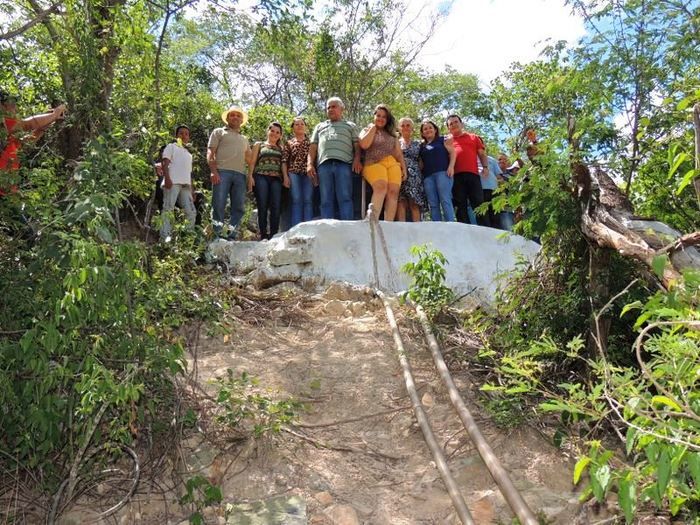 Prefeita Neuma Café entrega as comunidades Pilões e Porteiras II sistema de abastecimento de água - Imagem 47
