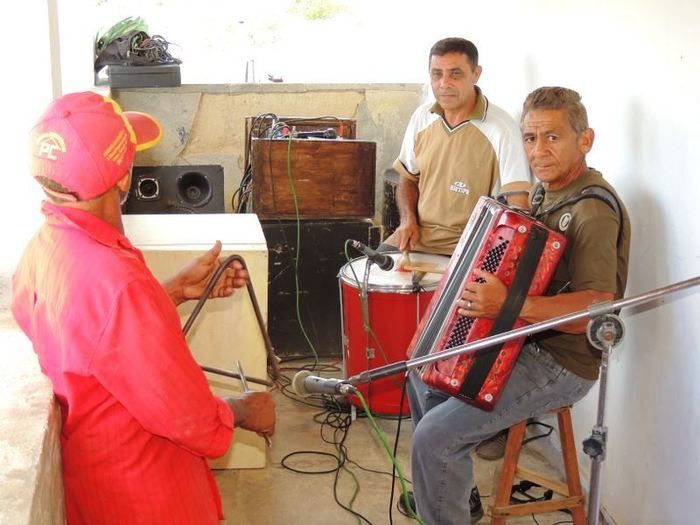 Prefeita Neuma Café entrega as comunidades Pilões e Porteiras II sistema de abastecimento de água - Imagem 43