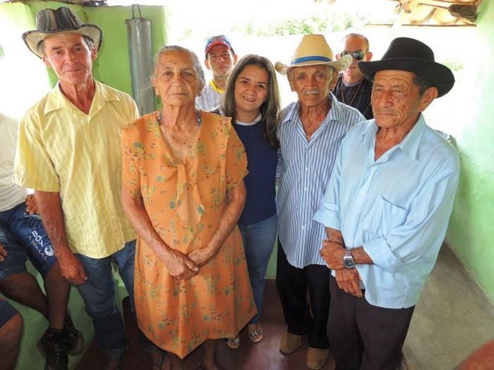 Prefeita Neuma Café entrega as comunidades Pilões e Porteiras II sistema de abastecimento de água - Imagem 5