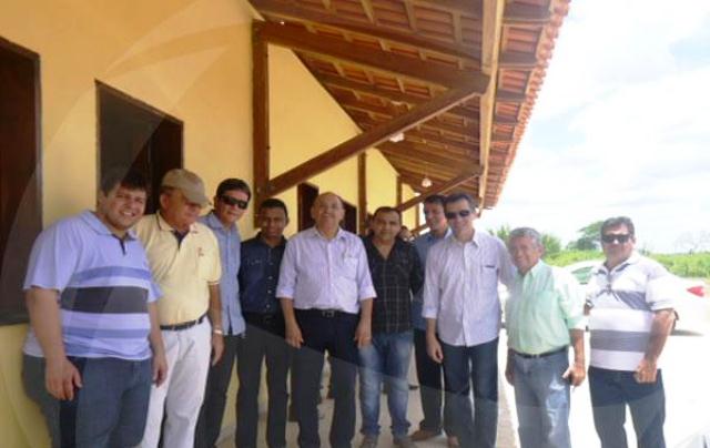 Gilberto Júnior participa de encontro da AMUCESPI em São José do Peixe - Imagem 1