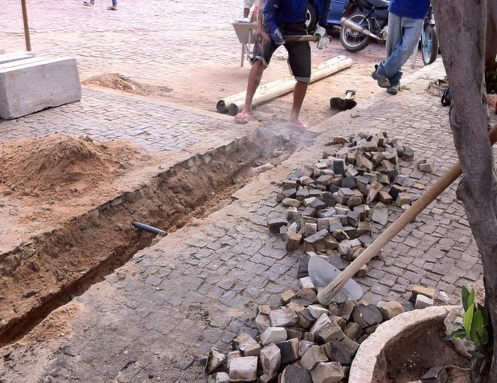  Prefeitura Municipal de Bom Jesus realiza reforma e melhora infraestrutura e saneamento na cidade - Imagem 3