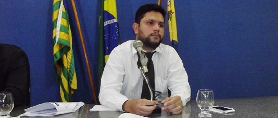 Advogado fala sobre projeto de Municipalização da Previdência Social durante sessão da Câmara Municipal de Oeiras