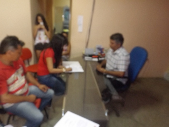 Prefeito Zé Henrique empossa dois concursados de 2011 - Imagem 4