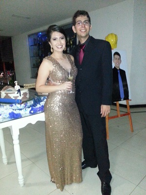 Os mais novos Engenheiros Civis Bruno Marinho e Laíza Mendonça realizam baile de formatura na AABB de Teresina - Imagem 28