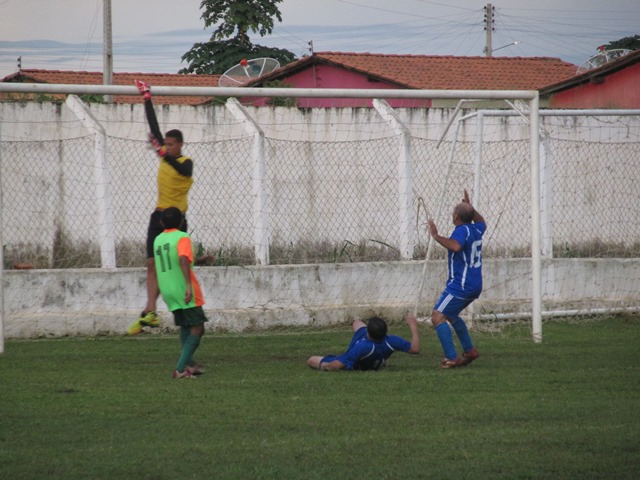 Elesbão Veloso vence na 2ª Rodada do Campeonato dos quarentões em Agricolândia - Imagem 33