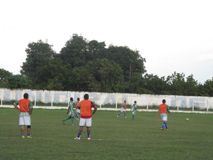 Time do prefeito Walter Alencar empata com o time de veteranos do prefeito Adalberto de Santo Antônio dos Milagres - Imagem 1