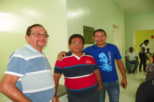 Toma posse o novo diretor do Hospital Regional Dr. Francisco Ayres Cavalcante - Imagem 12