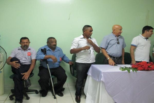 Toma posse o novo diretor do Hospital Regional Dr. Francisco Ayres Cavalcante - Imagem 42