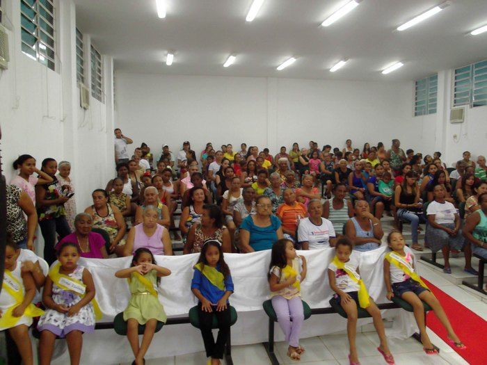 Secretarias realizam caminhada em comemoração ao Dia Internacional da Mulher - Imagem 25