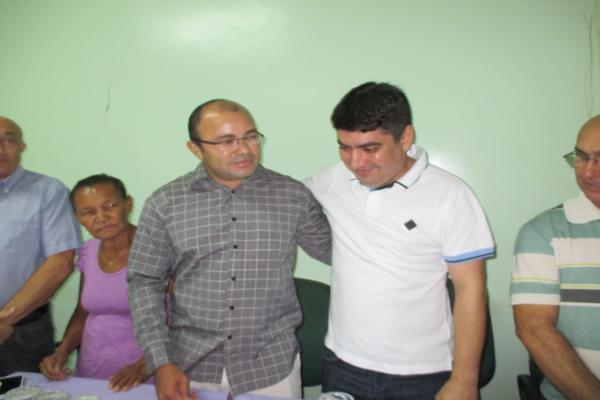 Toma posse o novo diretor do Hospital Regional Dr. Francisco Ayres Cavalcante - Imagem 75