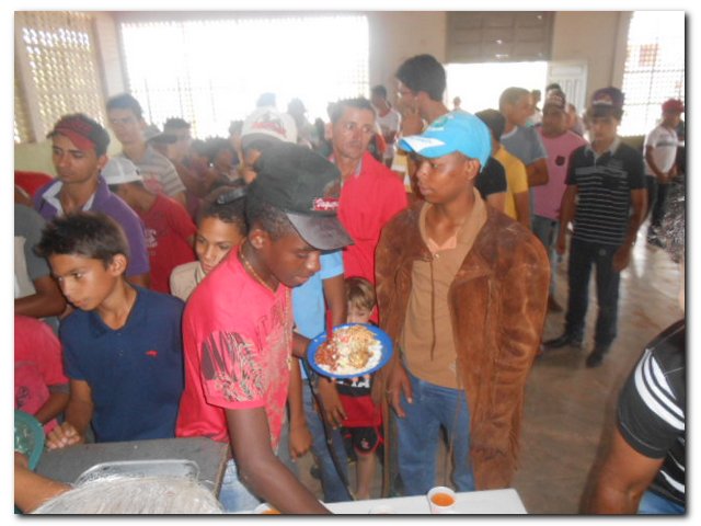 Comunidade inhumense participou ativamente das atividades religiosas do Festejo de São José 2015 - Imagem 15