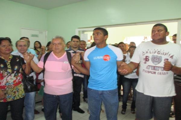Toma posse o novo diretor do Hospital Regional Dr. Francisco Ayres Cavalcante - Imagem 94